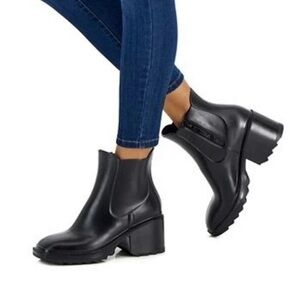INC Eadin Black Rubber Side‎ Zip Chunky Heel Rain Ankle Boots Lug Women's 8M